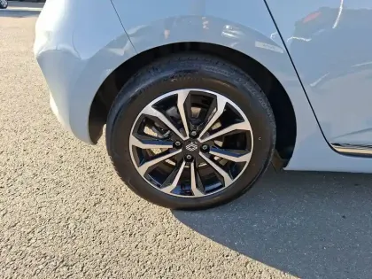 Photo 7 Renault Clio  E-Tech full hybrid 145