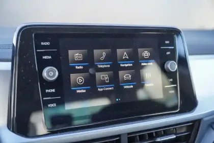 Photo 26 Volkswagen T-roc  1.5 TSI EVO2 150 Start/Stop DSG7