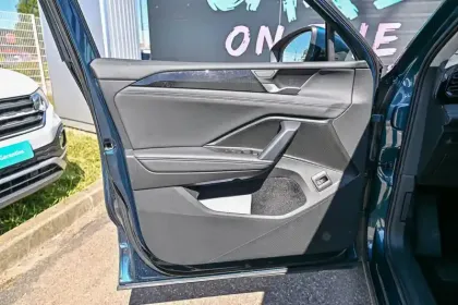 Photo 13 Volkswagen Tiguan  1.5 eHybrid 204ch DSG6