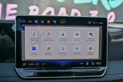 Photo 31 Volkswagen Tiguan  1.5 eHybrid 204ch DSG6