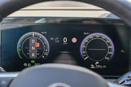 Photo 23 Volkswagen Tiguan  1.5 eHybrid 204ch DSG6