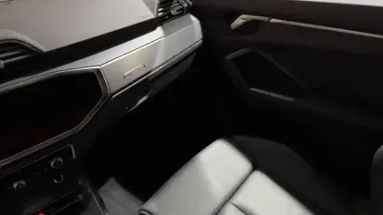 Photo 18 Audi Q3  Sportback 35 TFSI 150 ch S tronic 7