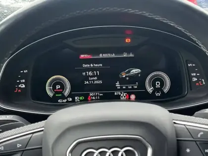 Photo 16 Audi Q8  55 TFSI e 381 Tiptronic 8 Quattro
