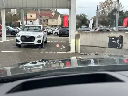 Photo 27 Audi Q8  55 TFSI e 381 Tiptronic 8 Quattro