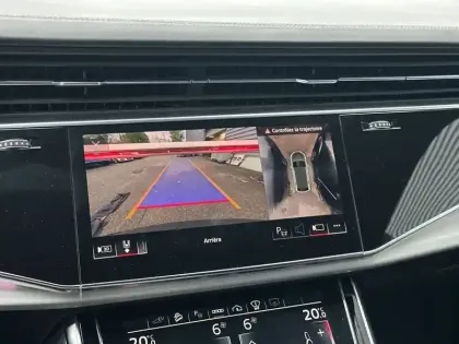 Photo 23 Audi Q8  55 TFSI e 381 Tiptronic 8 Quattro