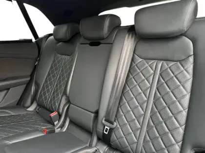 Photo 13 Audi Q8  55 TFSI e 381 Tiptronic 8 Quattro