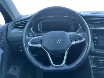 Photo 15 Volkswagen Tiguan  2.0 TDI 150ch DSG7