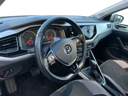 Photo 14 Volkswagen Polo  1.0 TSI 110 S&S DSG7