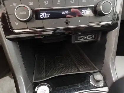 Photo 13 Volkswagen T-cross  1.0 TSI 115 Start/Stop BVM6