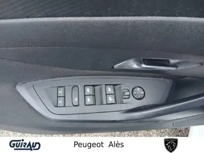 Photo 11 Peugeot 308  PHEV 180 e-EAT8