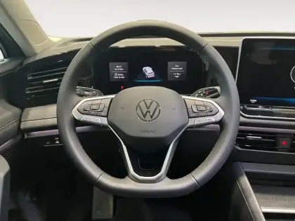 Photo 11 Volkswagen Tiguan  1.5 eTSI 131ch DSG7