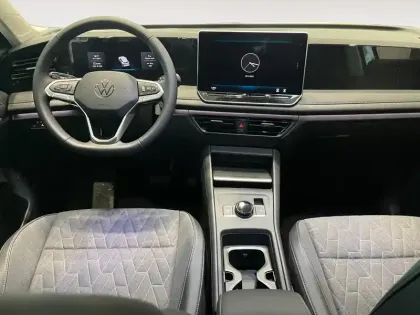 Photo 14 Volkswagen Tiguan  1.5 eTSI 131ch DSG7