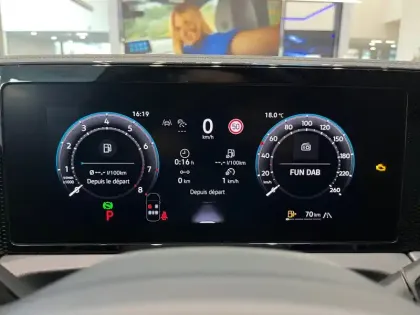 Photo 17 Volkswagen Tiguan  1.5 eTSI 131ch DSG7