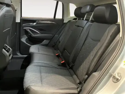 Photo 13 Volkswagen Tiguan  1.5 eTSI 131ch DSG7