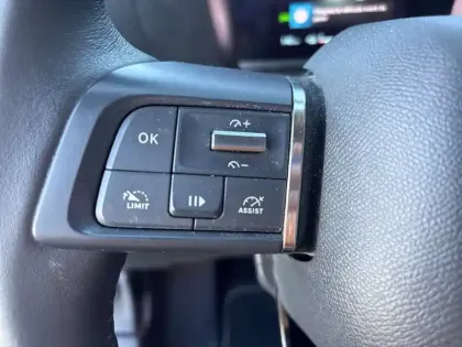 Photo 14 Citroën C4 e- 136 ch Automatique