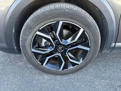 Photo 20 Citroën C4 e- 136 ch Automatique