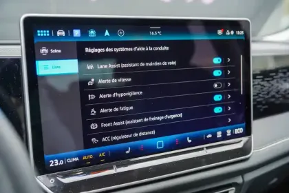 Photo 27 Volkswagen Tiguan  1.5 eHybrid 272ch DSG6