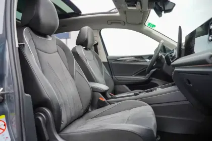 Photo 10 Volkswagen Tiguan  1.5 eHybrid 272ch DSG6