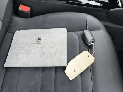 Photo 27 Citroën C4  Hybride 136 e-DCS6