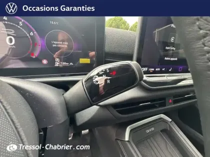 Photo 21 Volkswagen T-roc  1.5 eTSI EVO2 Hybrid 150 ch DSG7