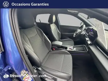 Photo 13 Volkswagen T-roc  1.5 eTSI EVO2 Hybrid 150 ch DSG7