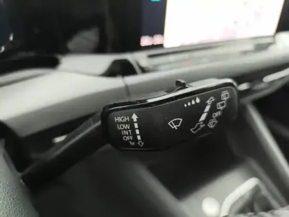 Photo 13 Volkswagen Golf  1.0 TSI OPF 110 BVM6