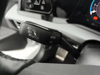 Photo 12 Volkswagen Golf  1.0 TSI OPF 110 BVM6