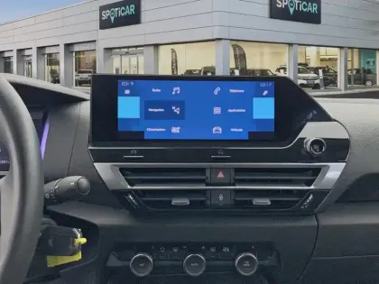 Photo 7 Citroën C4 e- 136 ch Automatique