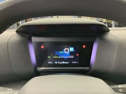 Photo 5 Citroën C4 e- 136 ch Automatique