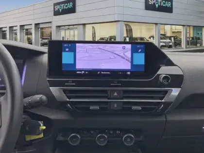 Photo 6 Citroën C4 e- 136 ch Automatique