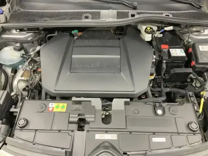 Photo 22 Citroën C4 e- 136 ch Automatique