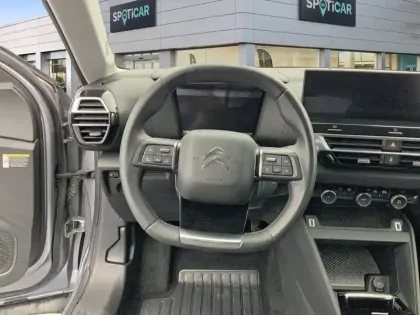 Photo 10 Citroën C4 e- 136 ch Automatique