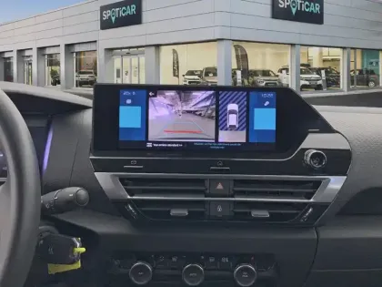 Photo 18 Citroën C4 e- 136 ch Automatique