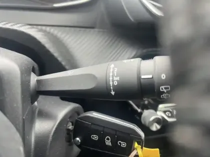 Photo 13 Peugeot 208  PureTech 100 S&S BVM6