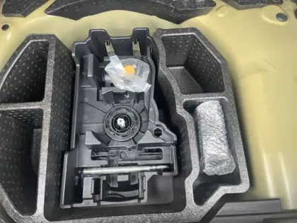 Photo 21 Peugeot 208  PureTech 100 S&S BVM6