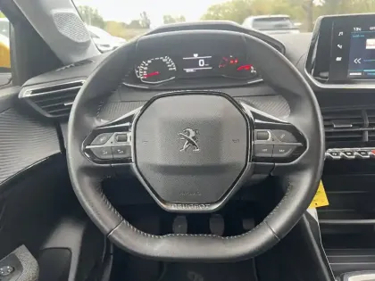 Photo 10 Peugeot 208  PureTech 100 S&S BVM6