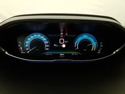 Photo 20 Peugeot 3008  Hybrid 225 e-EAT8