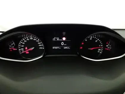 Photo 20 Peugeot 308  BlueHDi 130ch S&S BVM6