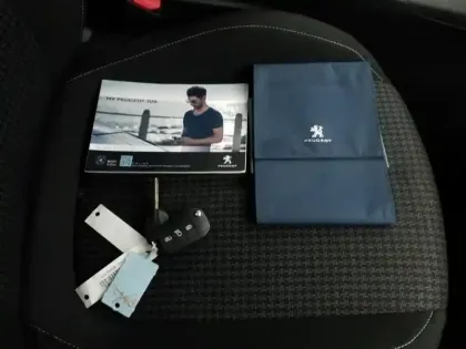 Photo 15 Peugeot 308  BlueHDi 130ch S&S BVM6