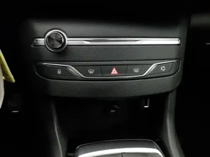 Photo 12 Peugeot 308  BlueHDi 130ch S&S BVM6