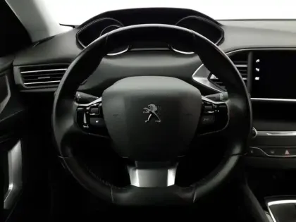 Photo 11 Peugeot 308  BlueHDi 130ch S&S BVM6