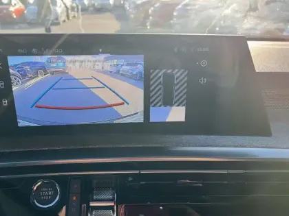 Photo 25 Peugeot 3008  Electrique 210 ch 73 kWh