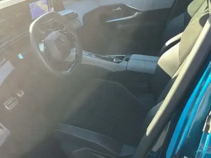 Photo 27 Peugeot 3008  Electrique 210 ch 73 kWh