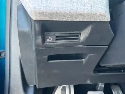 Photo 22 Peugeot 3008  Electrique 210 ch 73 kWh