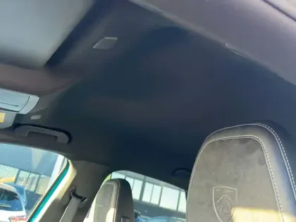 Photo 24 Peugeot 3008  Electrique 210 ch 73 kWh