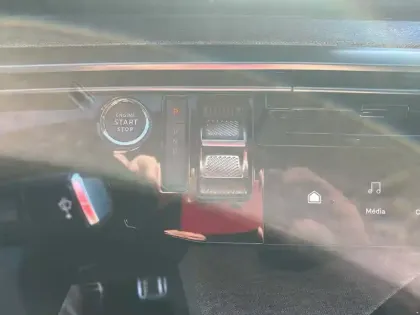 Photo 11 Peugeot 3008  Electrique 210 ch 73 kWh