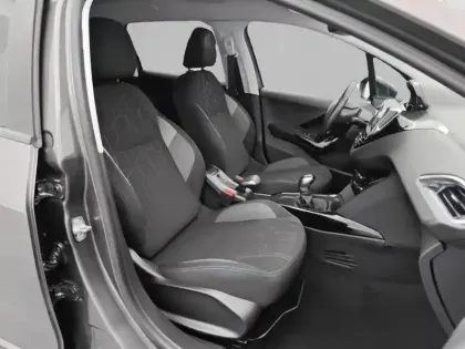 Photo 8 Peugeot 2008  PureTech 82ch S&S BVM5