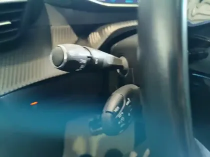 Photo 12 Peugeot 2008 Gén. II Ph1 NG GT 5