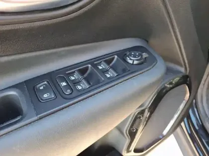 Photo 15 Jeep Renegade  1.3 Turbo T4 190 ch PHEV AT6 4xe eAWD