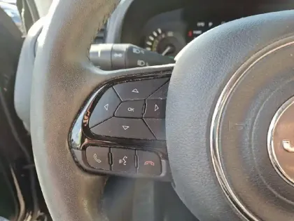 Photo 12 Jeep Renegade  1.3 Turbo T4 190 ch PHEV AT6 4xe eAWD